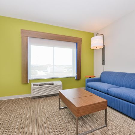 Holiday Inn Express & Suites - Chadron By Ihg Exterior foto